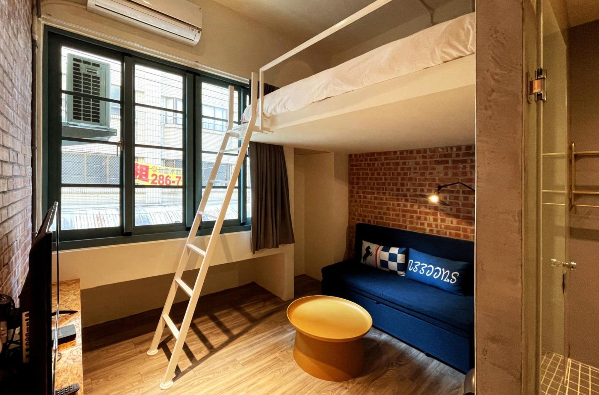 Funtime Hostel مدينة تشيايي المظهر الخارجي الصورة