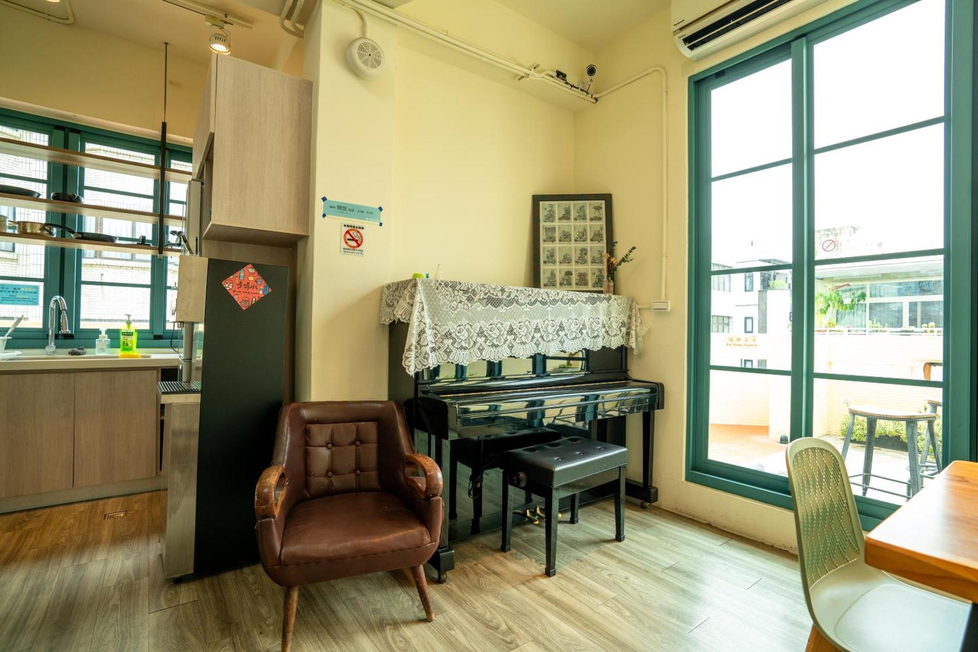 Funtime Hostel مدينة تشيايي المظهر الخارجي الصورة